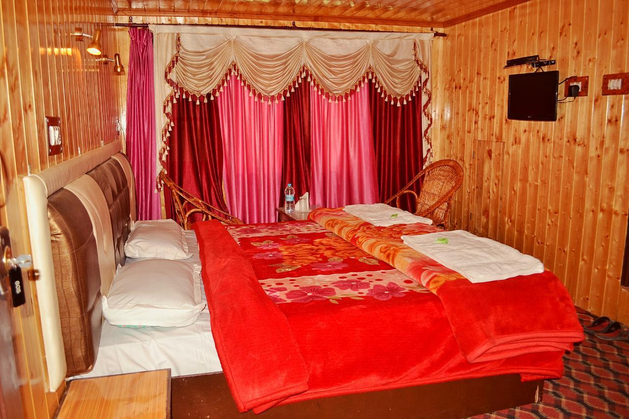 Sonāmarg Hotel Glacier Heights מראה חיצוני תמונה